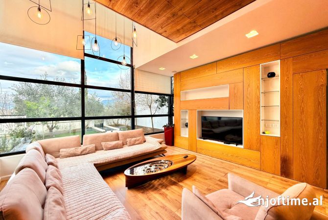 House for Rent 4+1 in Tirana - 3,000 Euro
