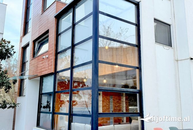 Luxury villas for rent in Tirana 4+1, Furnished