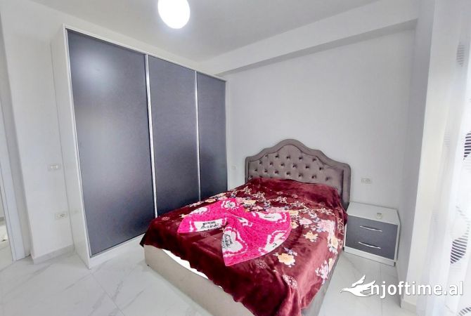 Shtepi me qera Apartament ne Tirane, 1+1, Mobilimi E mobiluar, Pagesa 500  Euro.