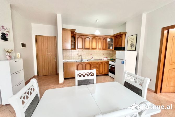Shtepi me qera 2+1 ne Tirane - 650 Euro