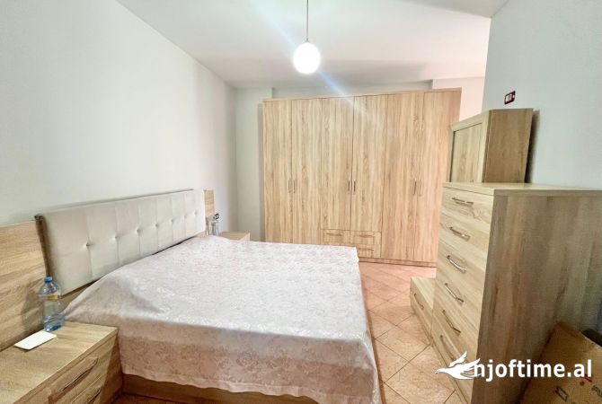 Shtepi me qera 2+1 ne Tirane - 650 Euro
