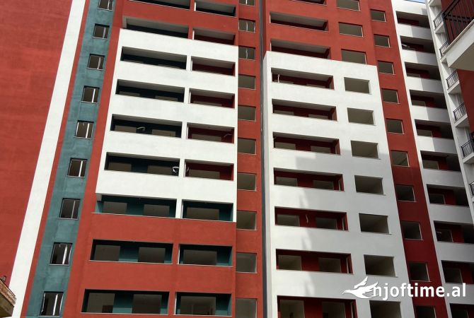 Shtepi ne shitje Apartament ne Tirane, 1+1, Mobilimi Bosh, pa mobiluar, Pagesa 131,000  Euro.
