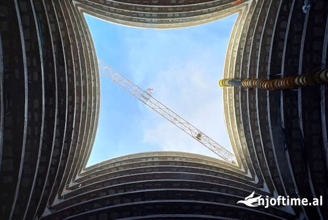 Apartment for sale in Tirana 2+1, Emty