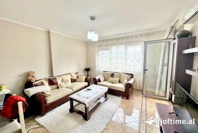 Shtepi me qera 2+1 ne Tirane - 600 Euro