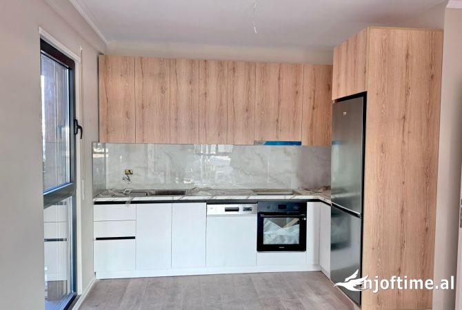 Shtepi me qera 2+1 ne Tirane - 700 Euro