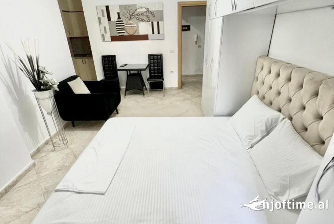 Shtepi me qera Garsoniere ne Tirane - 500 Euro