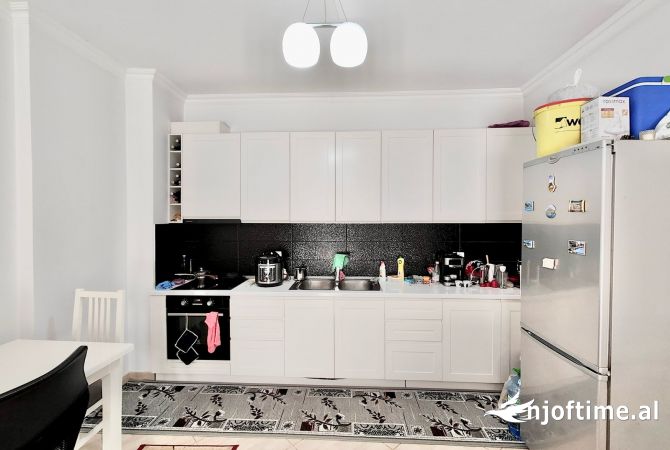Shtepi ne shitje Apartament ne Tirane, 1+1, Mobilimi E mobiluar, Pagesa 133,000  Dollar.
