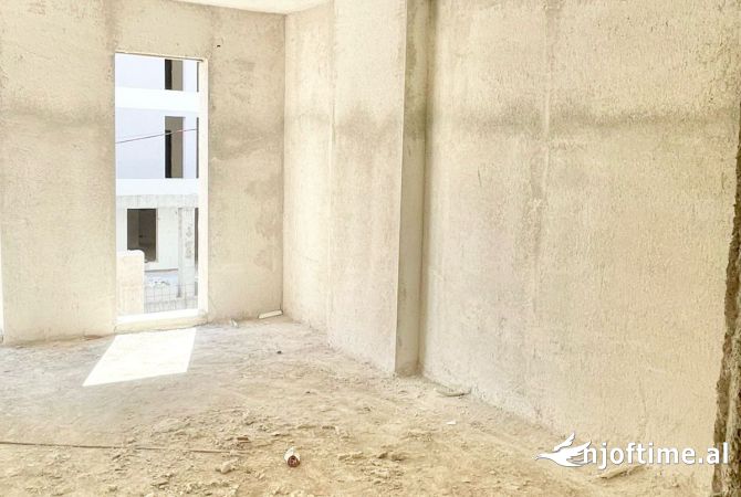 Shtepi ne shitje 2+1 ne Tirane - 92,000 Euro