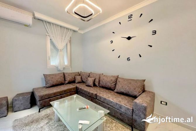 Shtepi me qera 1+1 ne Tirane - 450 Euro