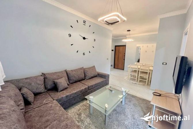 Shtepi me qera 1+1 ne Tirane - 450 Euro