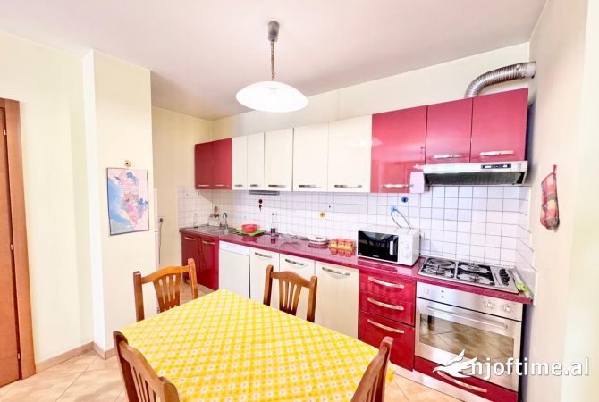 Shtepi me qera 2+1 ne Tirane - 750 Euro