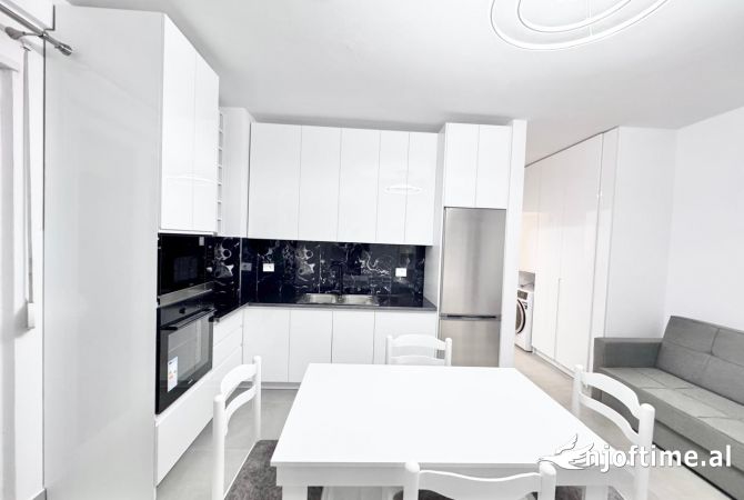 Shtepi me qera 1+1 ne Tirane - 400 Euro