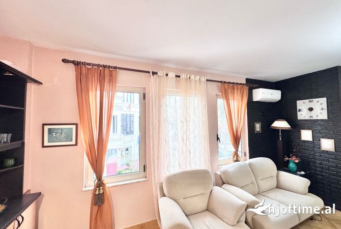 Shtepi me qera 2+1 ne Tirane - 600 Euro