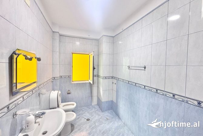 Apartment for rent in Tirana 3+1, Emty