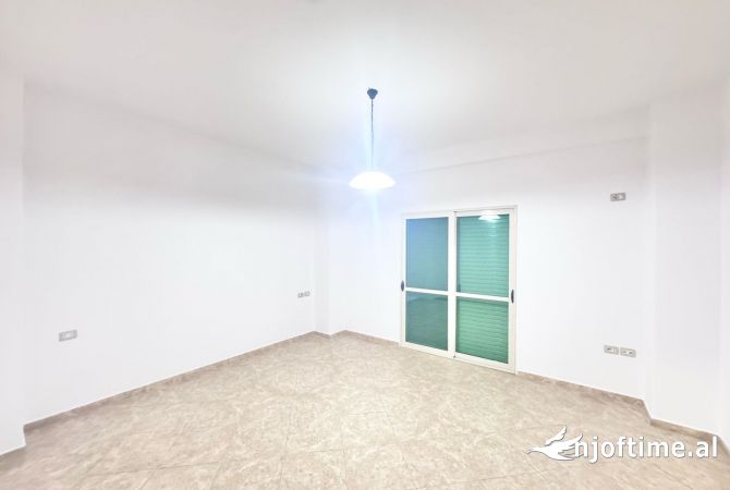 Apartment for rent in Tirana 3+1, Emty