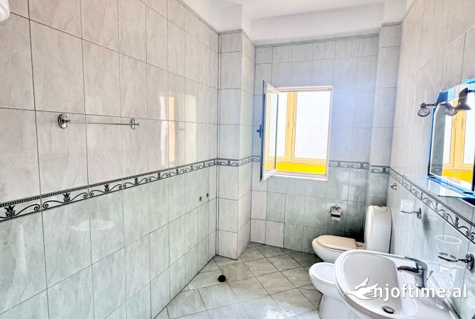 Apartment for rent in Tirana 3+1, Emty