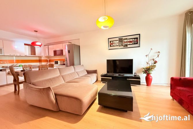 Shtepi me qera 2+1 ne Tirane - 650 Euro