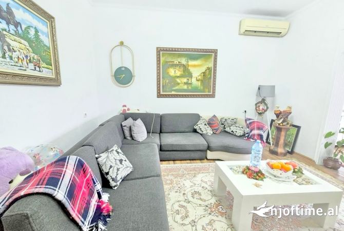 Shtepi me qera 2+1 ne Tirane - 500 Euro