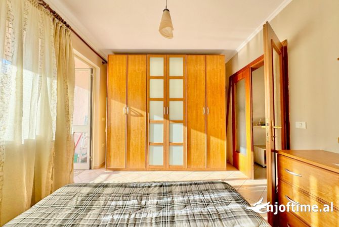Shtepi me qera Apartament ne Tirane, 1+1, Mobilimi E mobiluar, Pagesa 600  Euro.