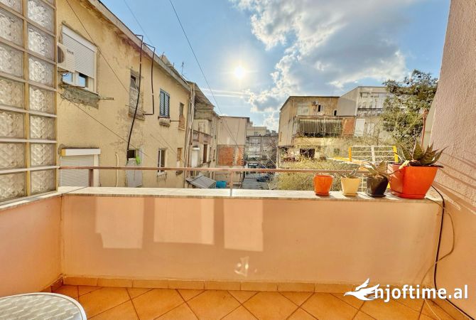 Shtepi me qera Apartament ne Tirane, 1+1, Mobilimi E mobiluar, Pagesa 600  Euro.