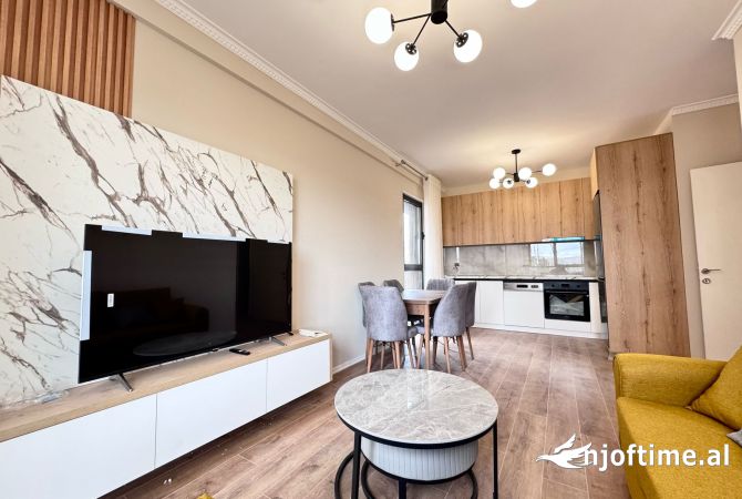 Shtepi me qera 2+1 ne Tirane - 650 Euro