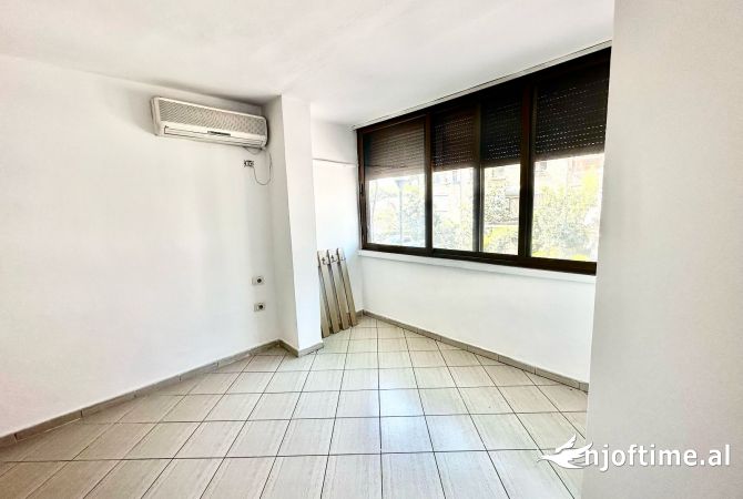 Shtepi ne shitje 1+1 ne Tirane - 95,000 Euro