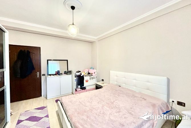 Shtepi me qera Apartament ne Tirane, 1+1, Mobilimi E mobiluar, Pagesa 600  Euro.