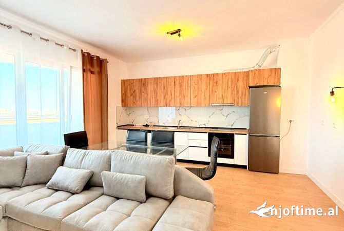 Shtepi me qera 2+1 ne Tirane - 650 Euro