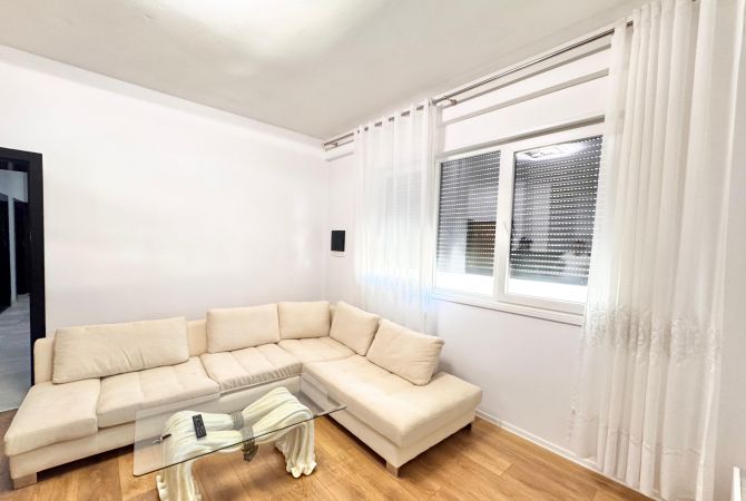 Shtepi me qera 2+1 ne Tirane - 600 Euro