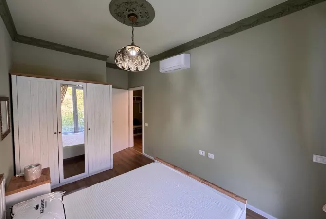 Shtepi me qera Apartament ne Tirane, 1+1, Mobilimi E mobiluar, Pagesa 500  Euro.