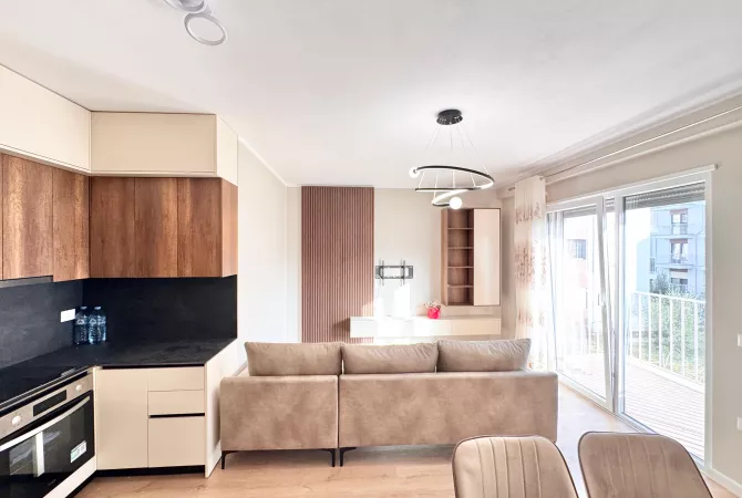 Shtepi me qera 2+1 ne Tirane - 515 Euro
