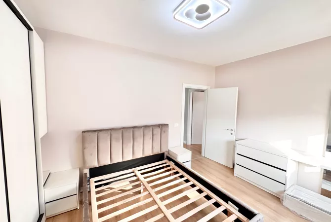 Shtepi me qera Apartament ne Tirane, 2+1, Mobilimi E mobiluar, Pagesa 515  Euro.