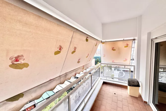 Shtepi ne shitje Apartament ne Tirane, 2+1, Mobilimi E mobiluar, Pagesa 215,000  Euro.