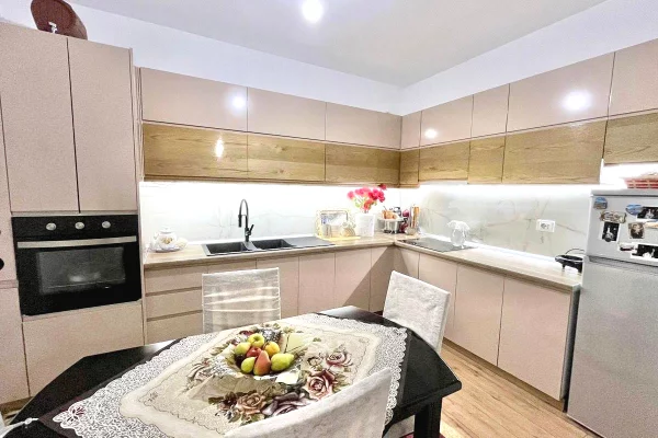 Apartment for sale in Tirana 2+1, Furnished