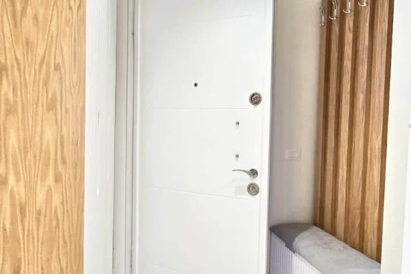 Appartamento in vendita a Kavaja 1+1, Arredato