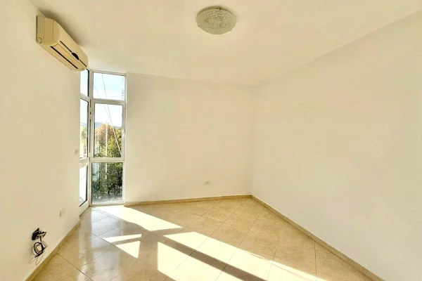 Shtepi ne shitje 2+1 ne Tirane - 299,000 Euro