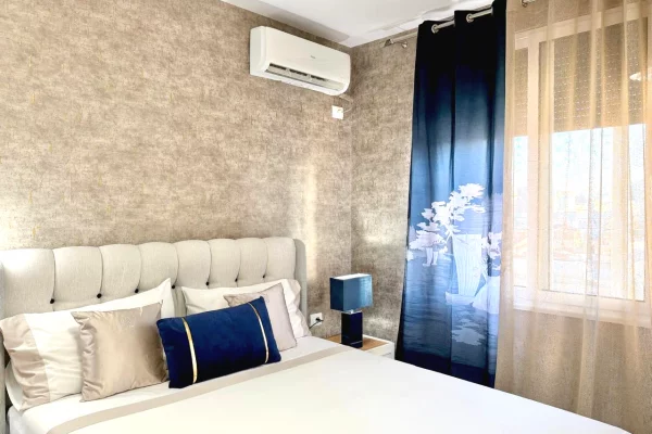 Shtepi ne shitje Apartament ne Tirane, 1+1, Mobilimi E mobiluar, Pagesa 189,000  Euro.