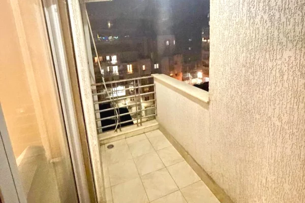 Shtepi me qera Apartament ne Tirane, 1+1, Mobilimi E mobiluar, Pagesa 500  Euro.