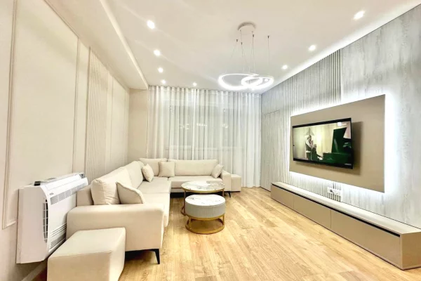 Shtepi me qera Apartament ne Tirane, 2+1, Mobilimi E mobiluar, Pagesa 1,000  Euro.