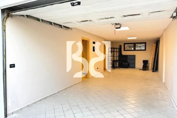 Shtepi me qera Vila Luksoze ne Tirane, 4+1, Mobilimi Pjeserisht e mobiluar, Pagesa 3,000  Euro.