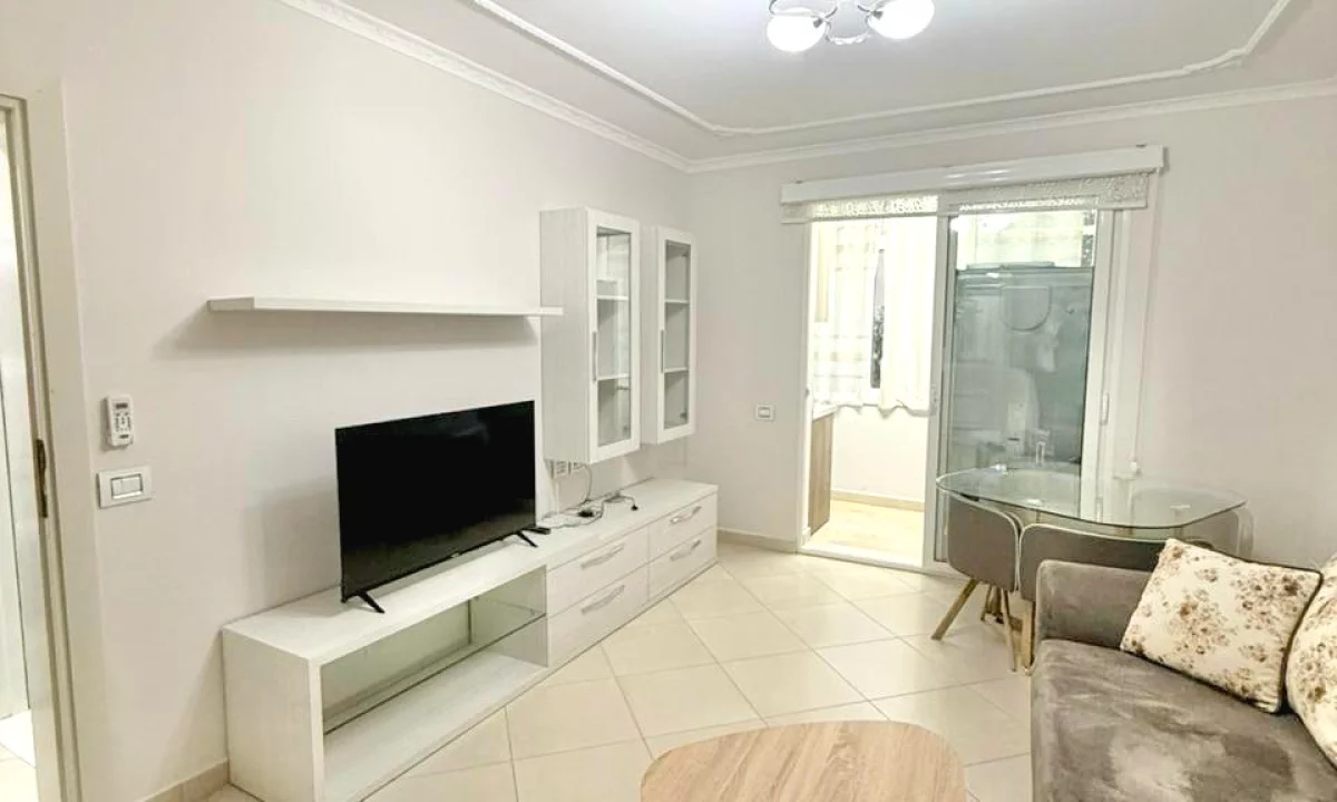 Shtepi me qera Apartament ne Tirane, 1+1, Mobilimi E mobiluar, Pagesa 60,000  Leke.