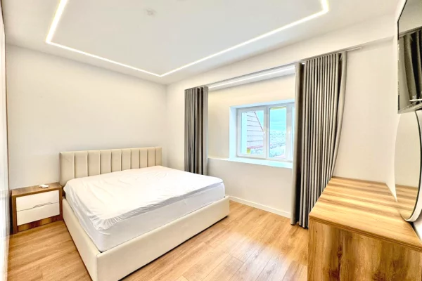 Shtepi me qera Apartament ne Tirane, 2+1, Mobilimi E mobiluar, Pagesa 1,100  Euro.