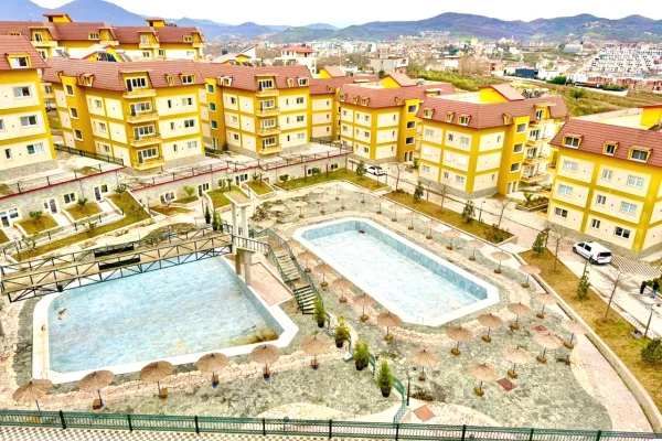 APARTAMENT 1+1 NE SHITJE LAKELAND RESIDENCE LIQENI I FARKES(Mundesi Konvertimi ne 2+1)