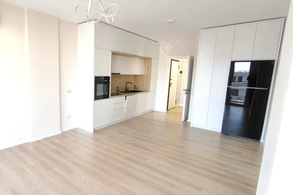 Apartment for rent in Tirana 2+1, Emty