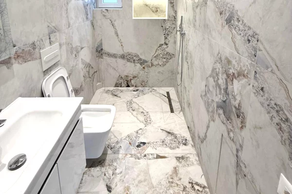 Vile 2-Kateshe me Qira per Zyra / Klinike – Rruga Naim Frasheri 4+1