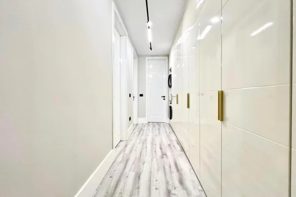 Shtepi me qera Apartament ne Tirane, 4+1, Mobilimi E mobiluar, Pagesa 2,300  Euro.