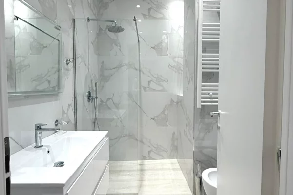 Appartamento in affitto a Tirana 2+1, Arredato