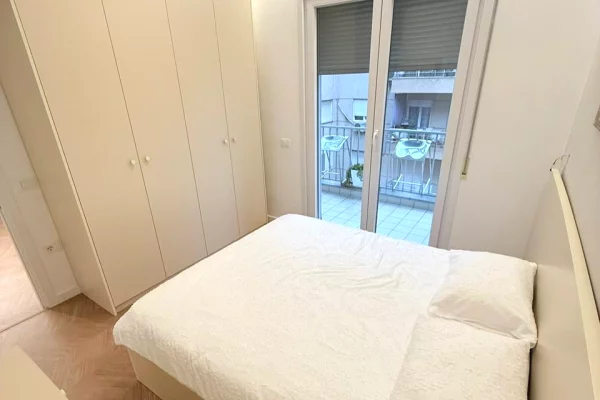 Appartamento in affitto a Tirana 2+1, Arredato