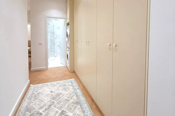 Appartamento in affitto a Tirana 2+1, Arredato