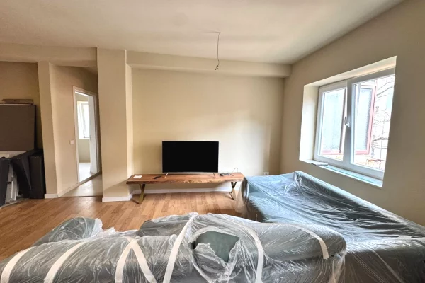 Shtepi me qera Apartament ne Tirane, 2+1, Mobilimi E mobiluar, Pagesa 100,000  Leke.